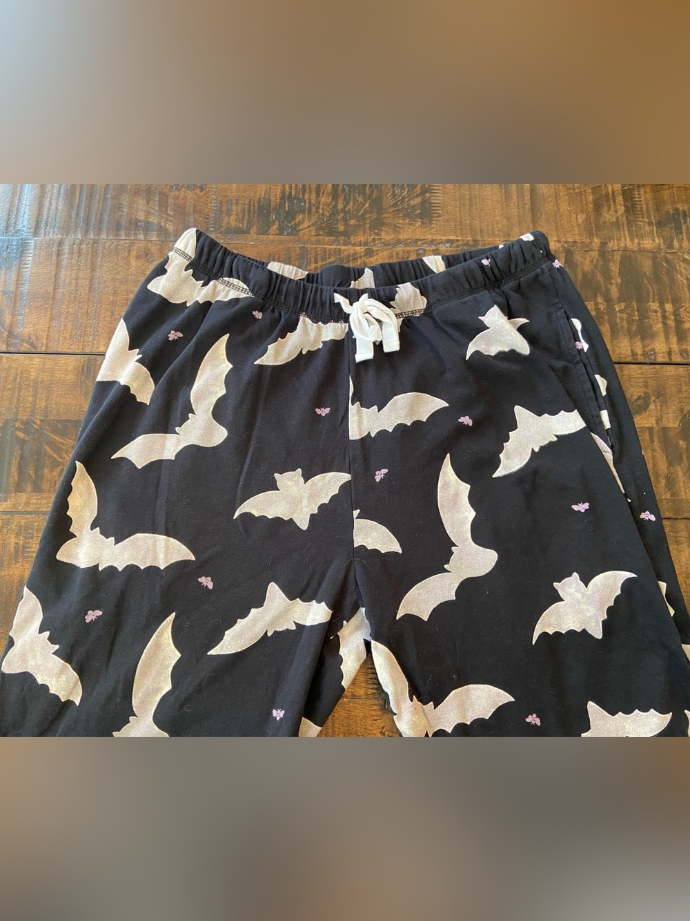 Burt's Bees Black Bat-Print Pajama Bottoms with adult size large